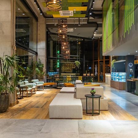 Ibis Styles Porto Alegre Moinhos De Vento Hotel Eksteriør billede